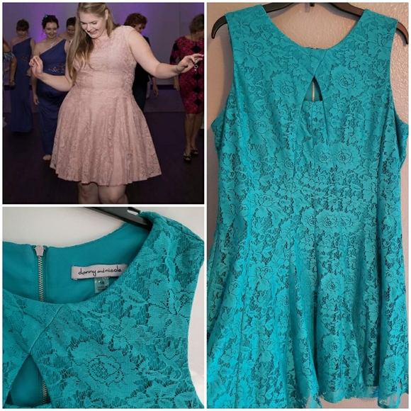 Danny & Nicole Dresses & Skirts - Flare Lace Green Dress